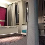 Hotel Prize By Radisson, Xhibition