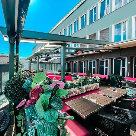 Magic Xhibition Hotel 3*