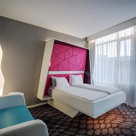 Magic Xhibition Hotel Bergen