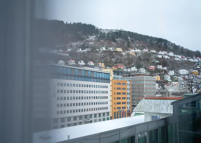 Prize By Radisson, Xhibition